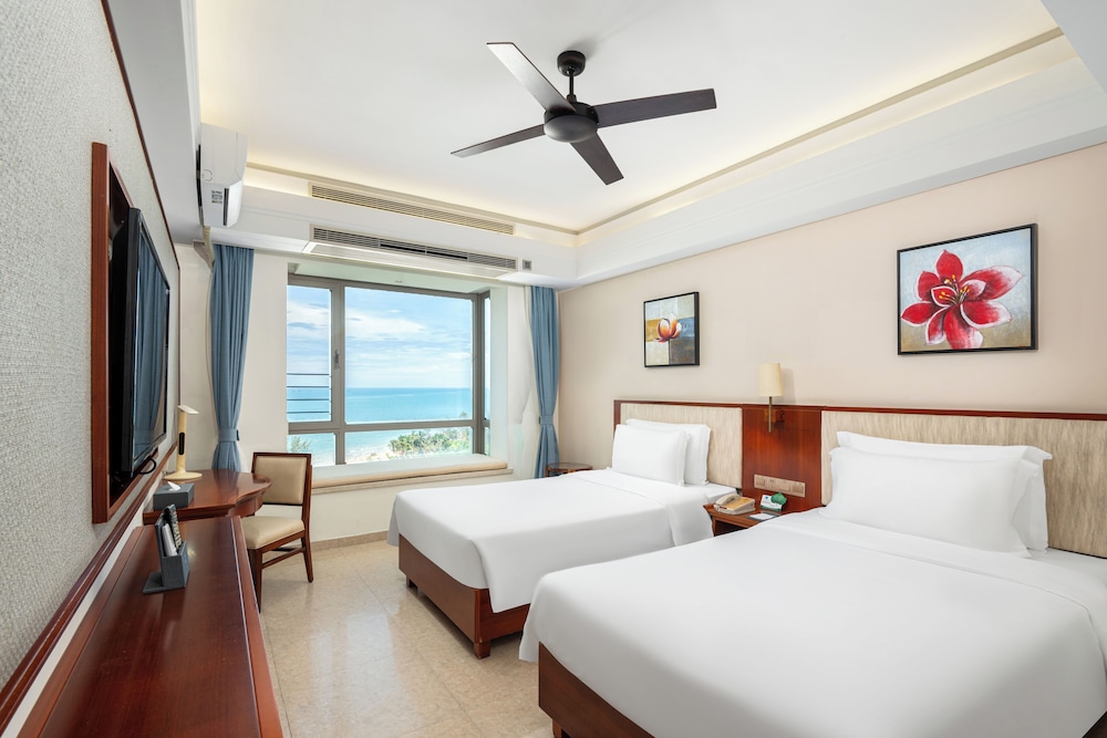 Sanya Seacube Holiday Hotel 12/49