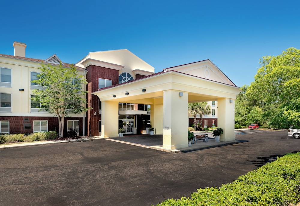 Holiday Inn Express Hotel & Suites Daphne 69/74