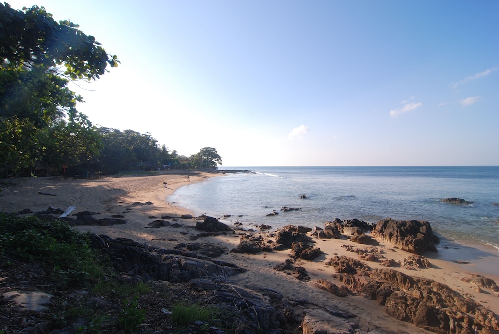LANTA CORAL BEACH RESORT 33/50