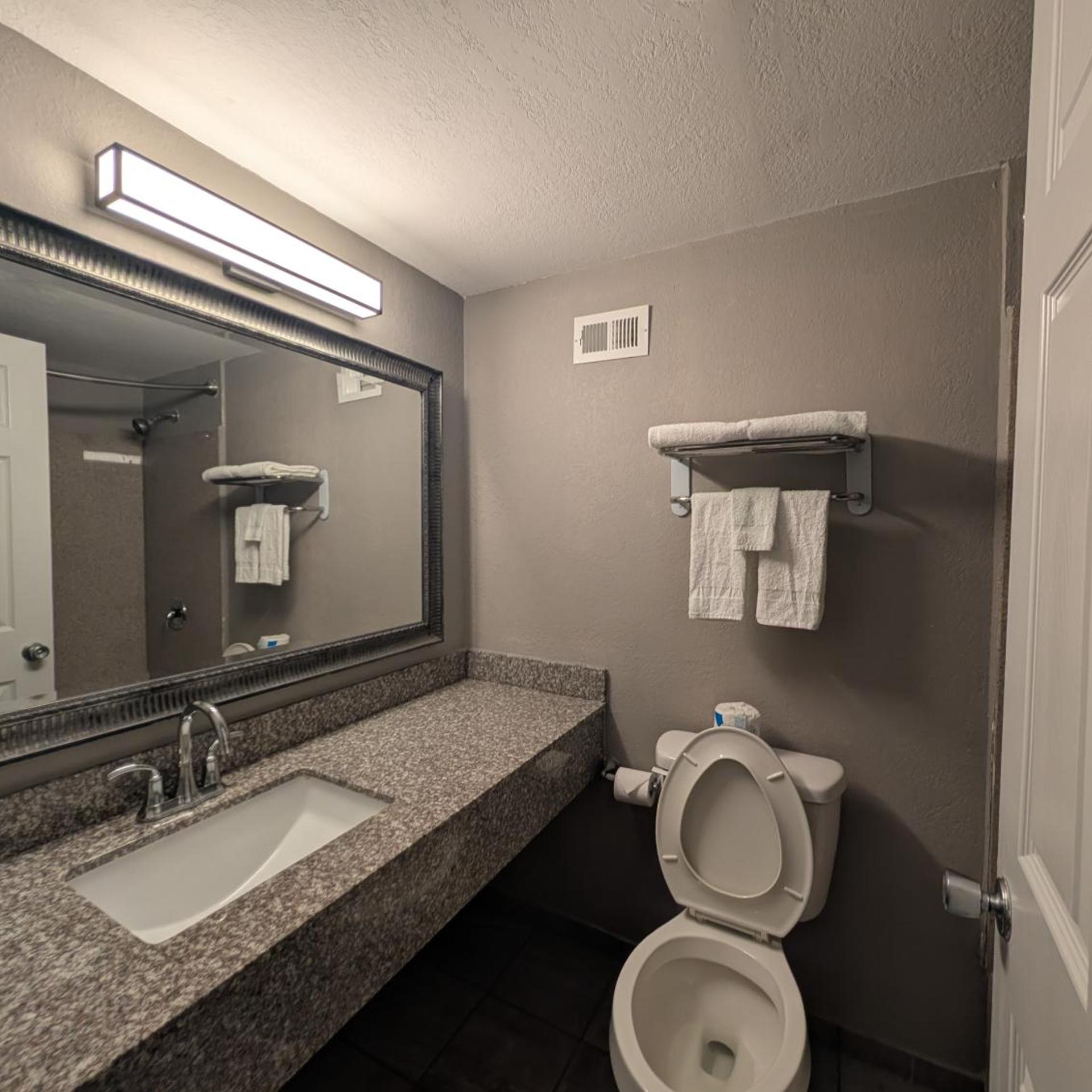 Home Place Suites 34/38