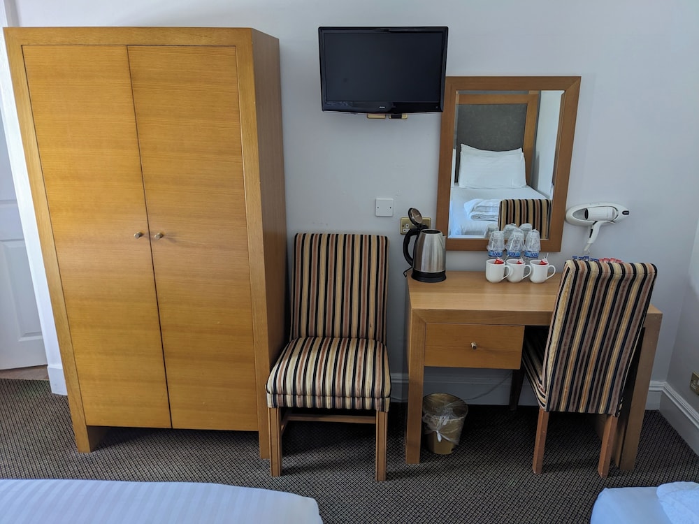 Maitlandfield House Hotel 44/54