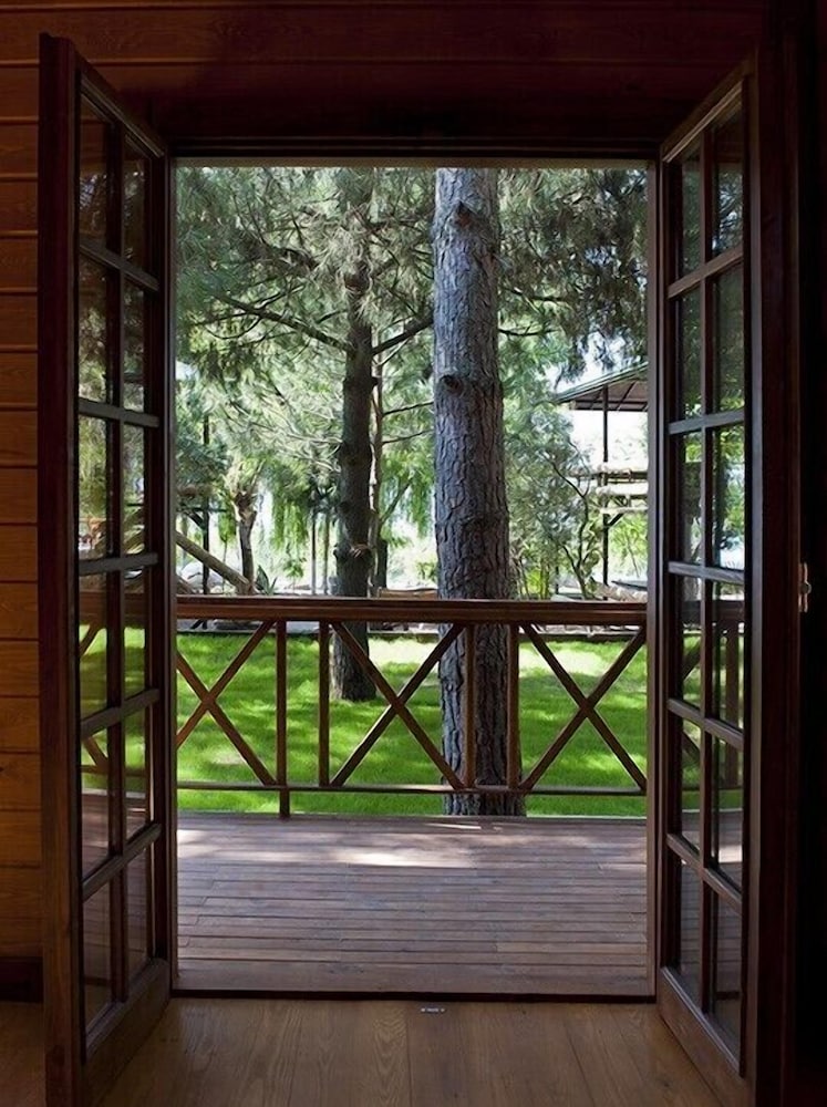 Iznik Askania Otel 5/50