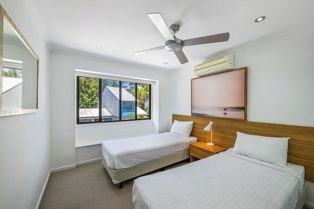 2 Bedrooms, Town House, Queen and Twin Beds