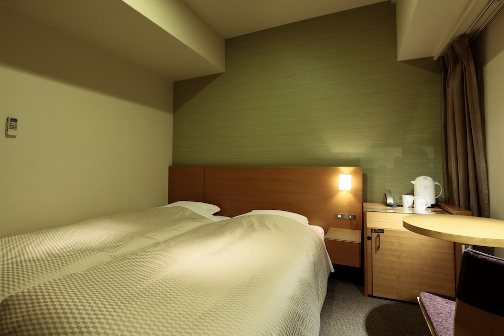 Candeo Hotels Handa 11/50
