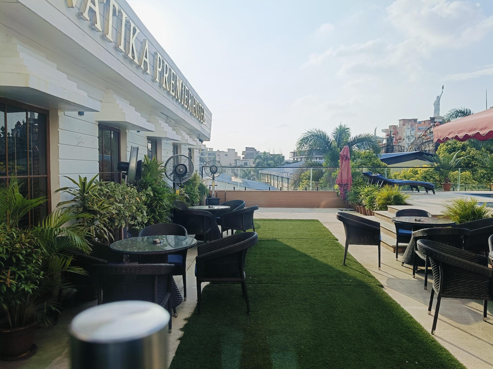 VATIKA PREMIER HOTEL 21/25