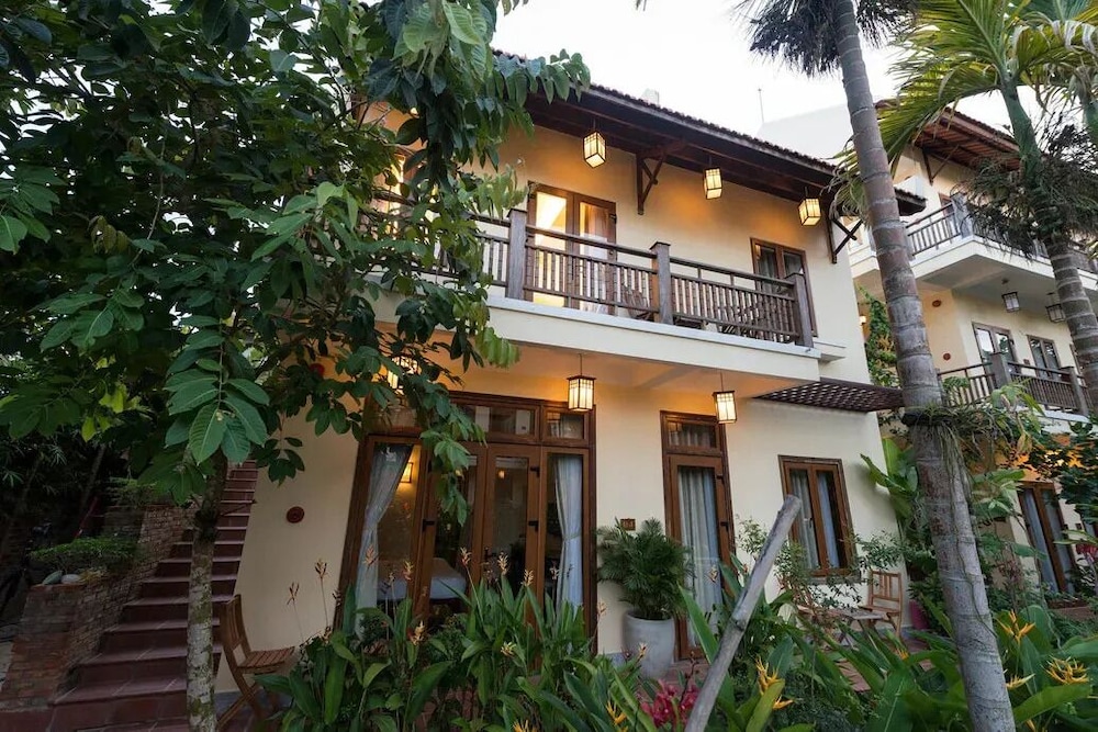 Villa Orchid Garden Riverside in HOI AN
