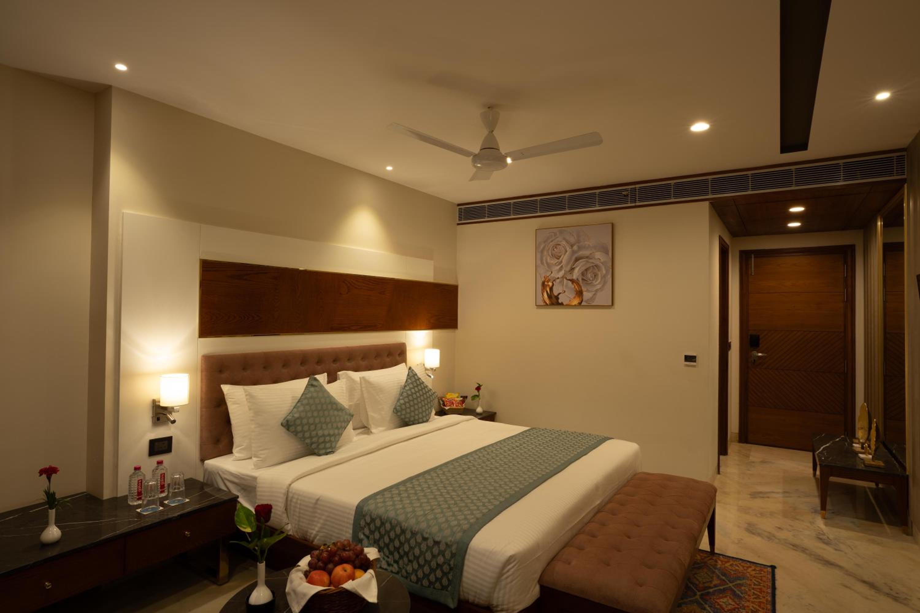 Inde Signature Jaipur 17/31