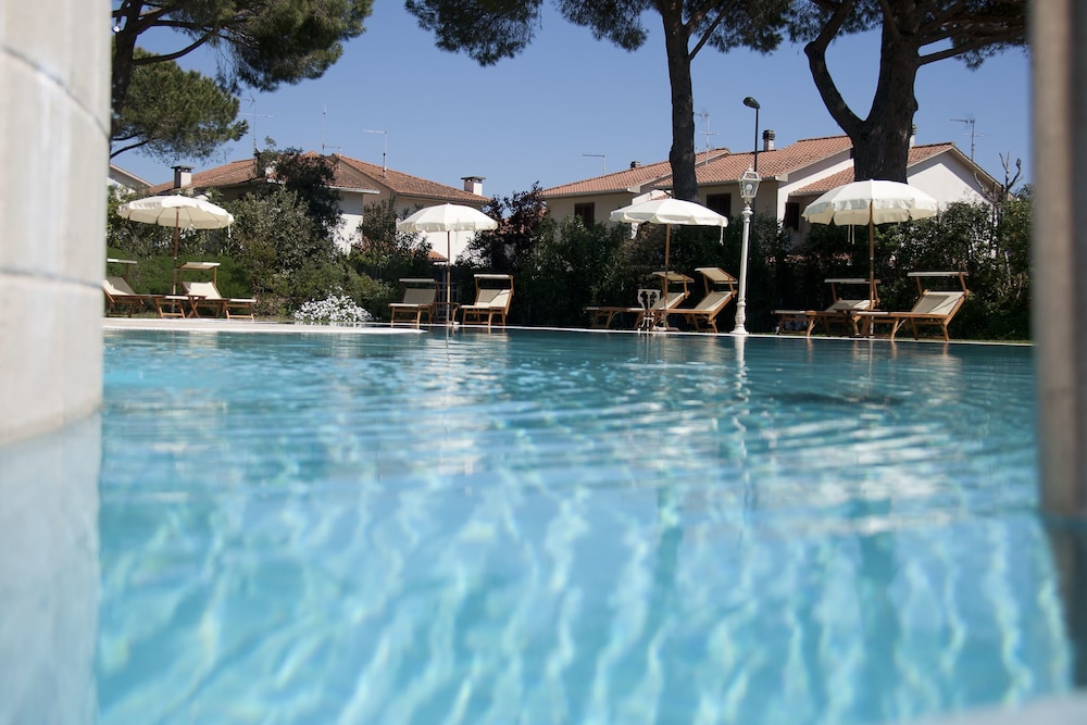 Relais & Residence Villa Mazzanta 43/50
