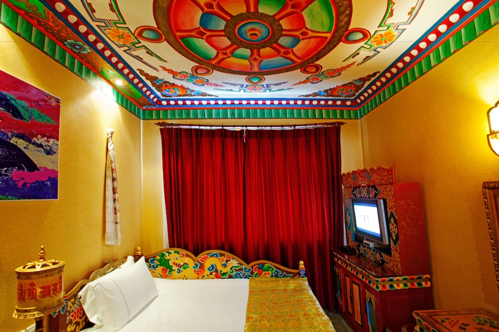 Tibet Hotel Chengdu 18/50