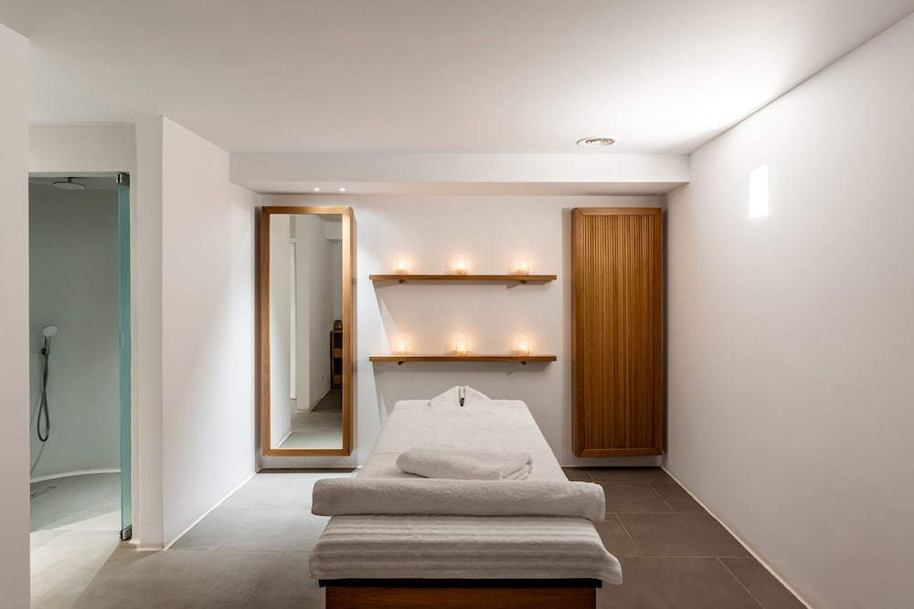 Orama Hotel and Spa 20/60