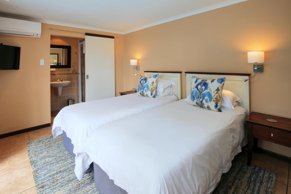 Aziza Guesthouse 6/36
