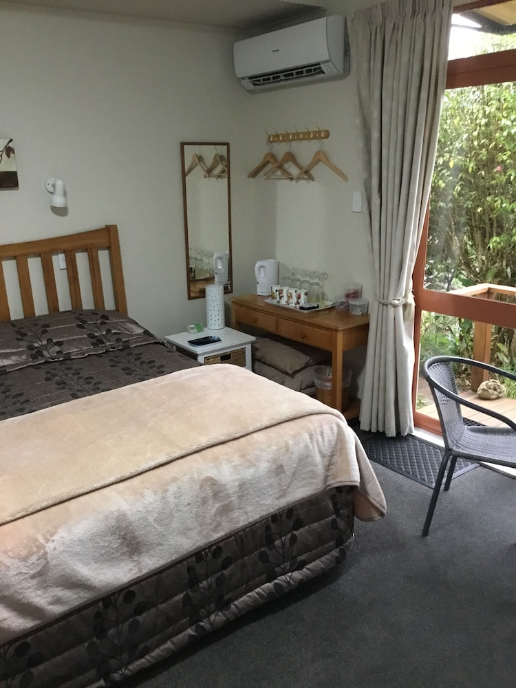WAITOMO CAVES GUEST LODGE 15/73