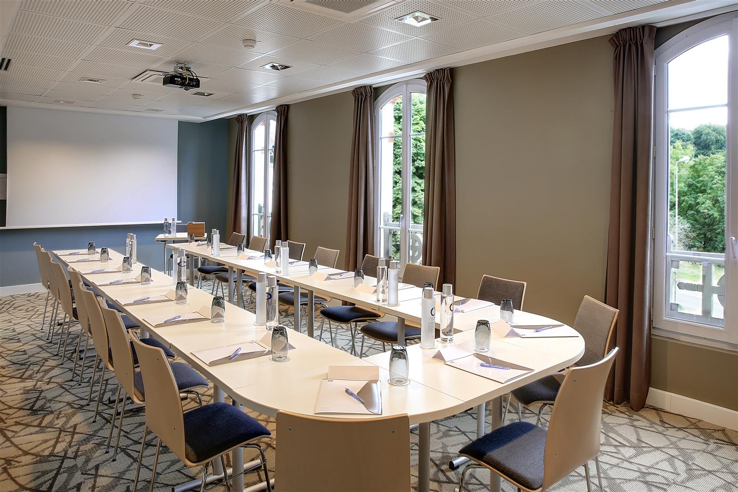 Best Western Plus Paris Meudon Ermitage 51/55