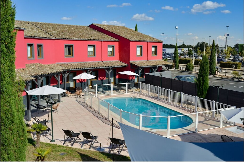 Ibis Macon Sud 63/68