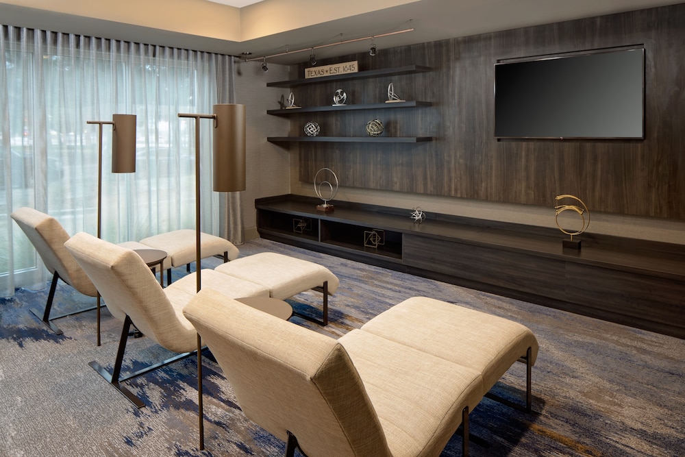 Courtyard By Marriott Dallas Downtown Reunion District 44/45