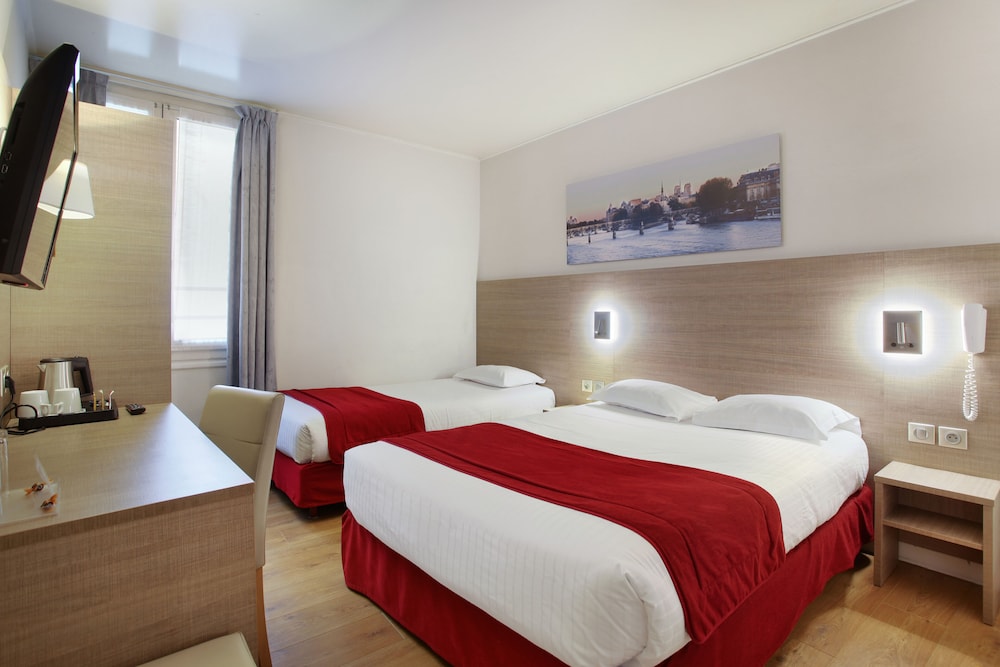 ROOM, TRIPLE