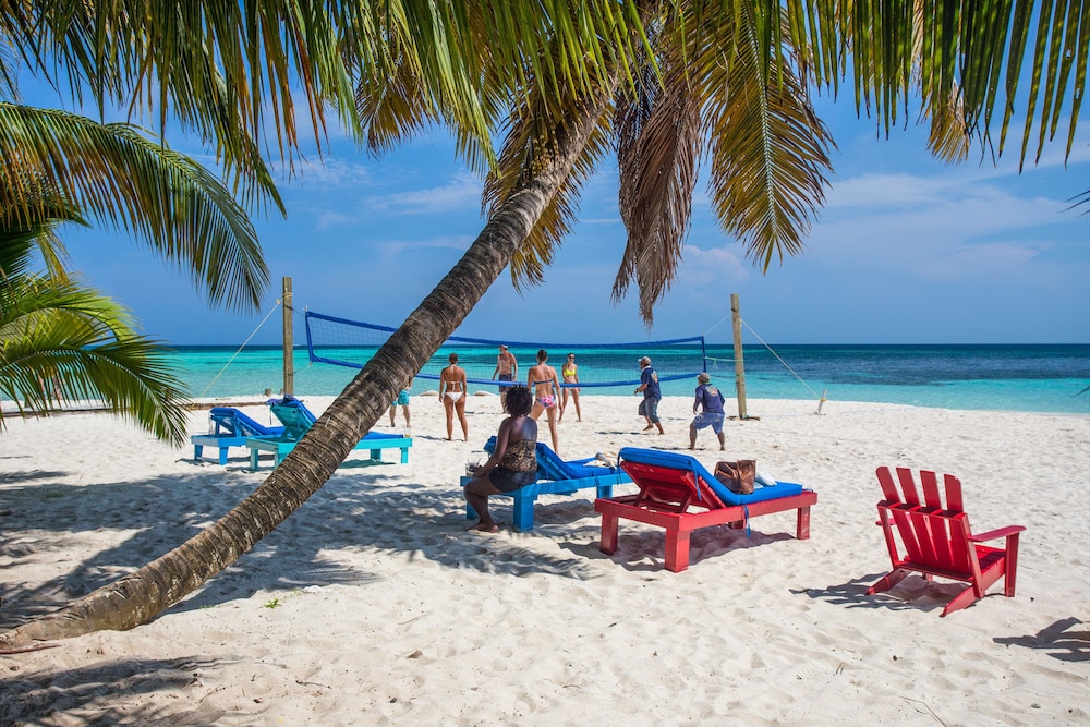Ranguana Caye Cabanas 35/50