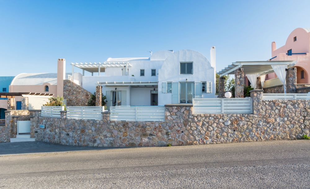 Michaela Residence 38/50