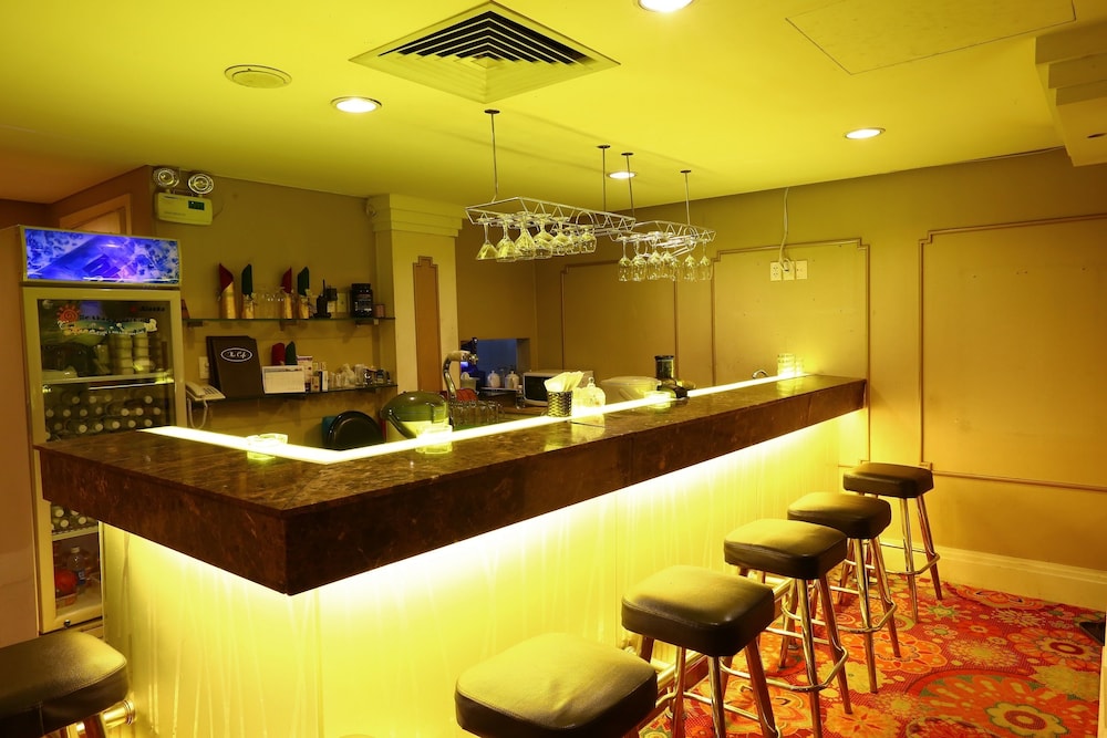 Ramana Hotel Saigon 8/68