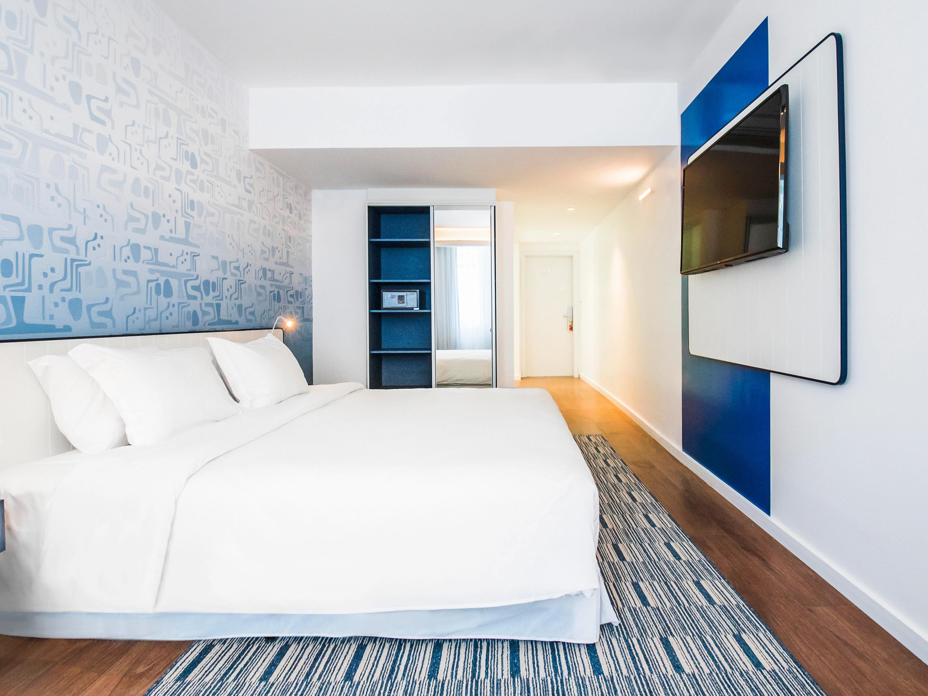 Executive, Double Bed, Street View