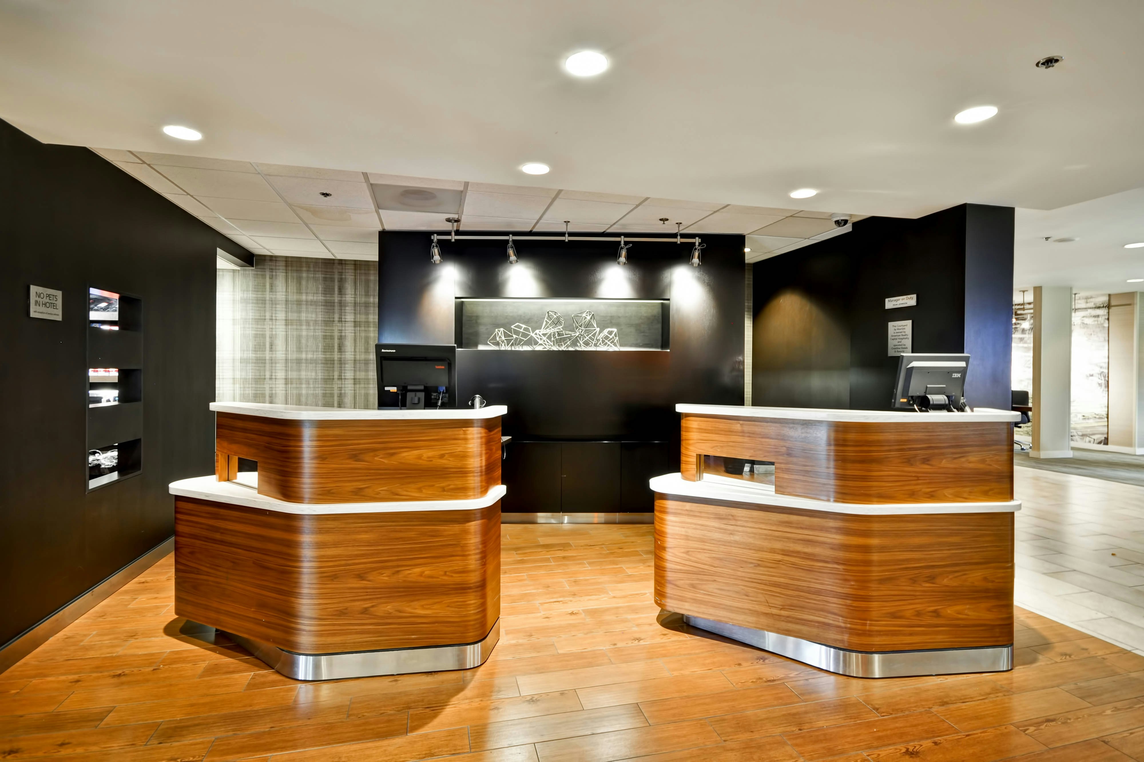 Lobby at COURTYARD BY MARRIOTT DALLAS MEDICAL MARKET CENTER, DALLAS - TX