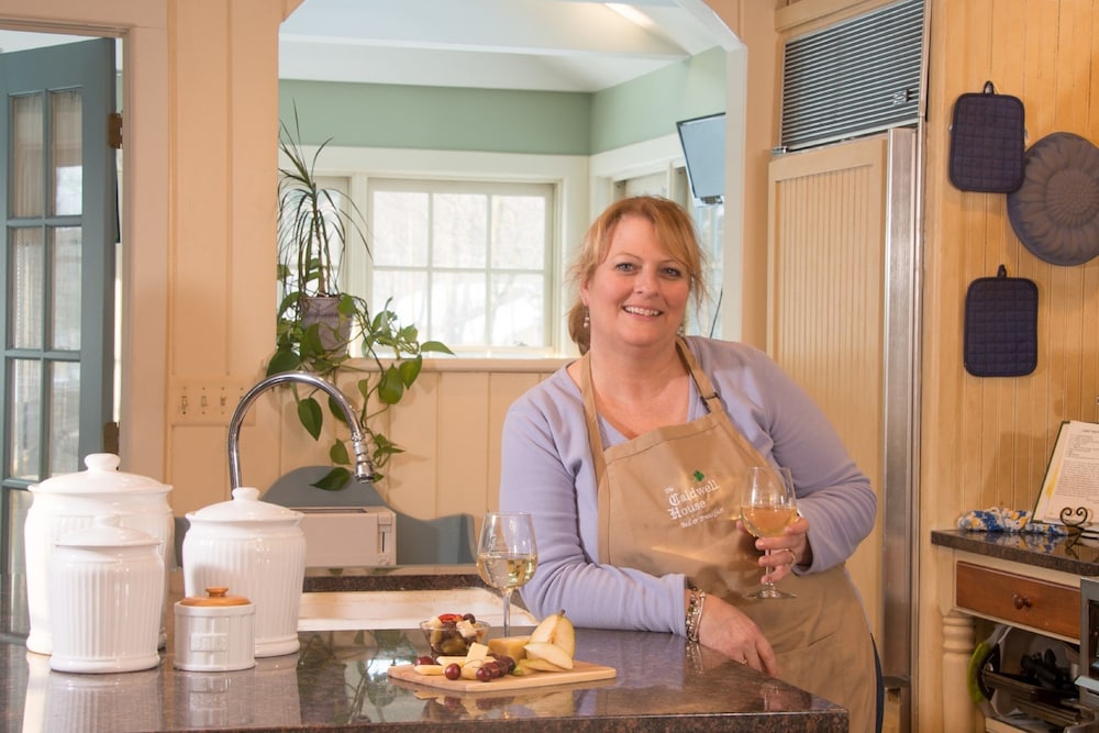 Caldwell House Bed &amp; Breakfast 6/50