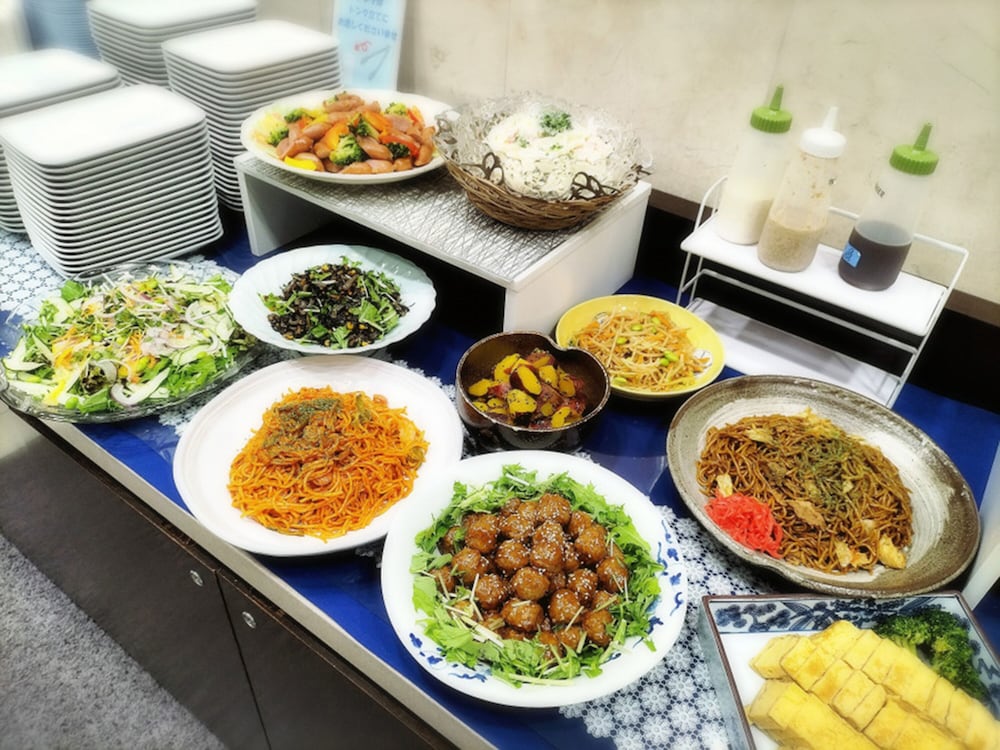 restaurant cafeteria
