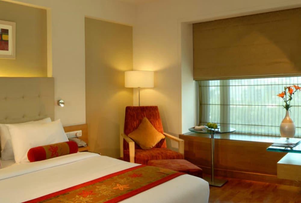 Radisson Mumbai Goregaon 22/75