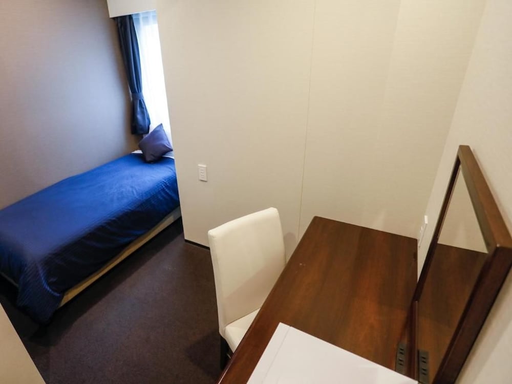 Hotel Livemax Higashi Ginza 42/56