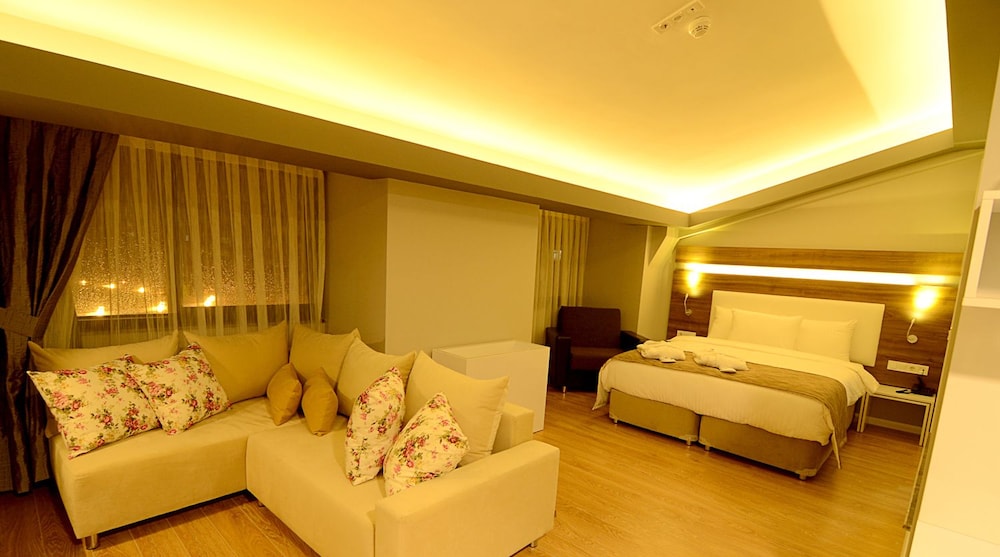 Sennacity Hotel 40/70