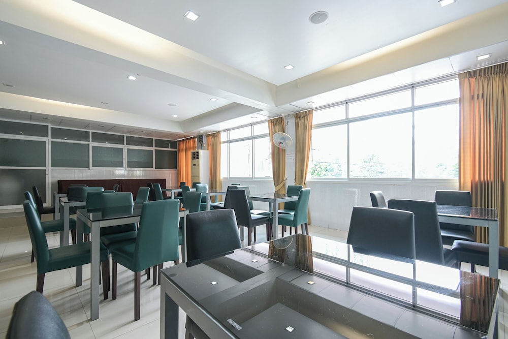Ac Habitat Bangkok 51/58