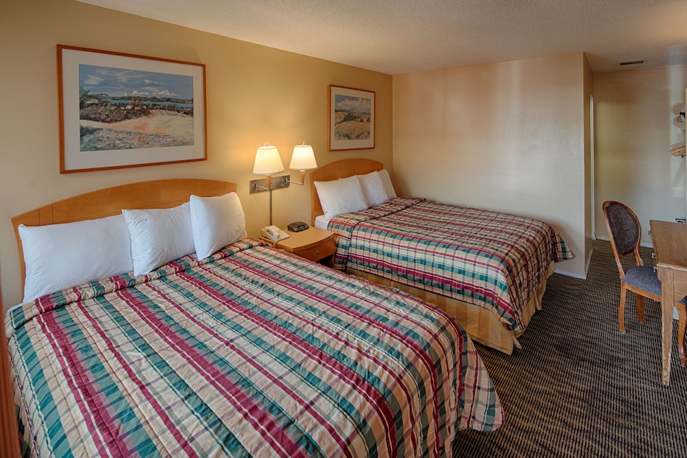 Days Inn by Wyndham Chico 5/40
