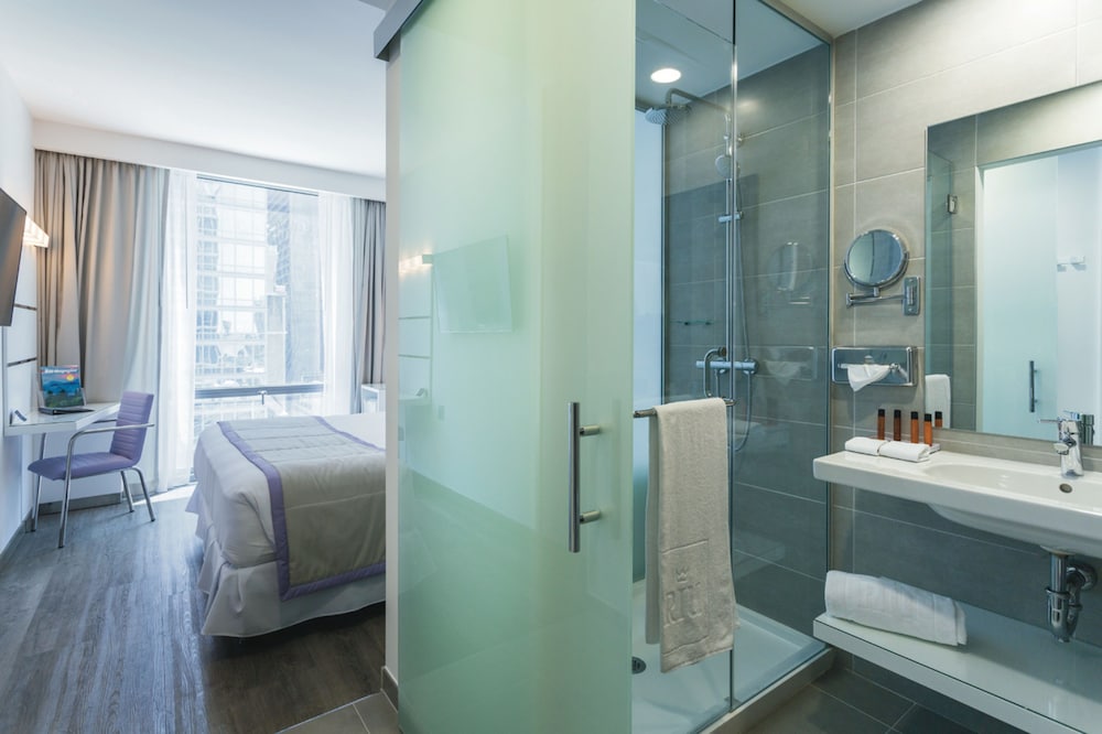 Riu Plaza New York Times Square 60/60