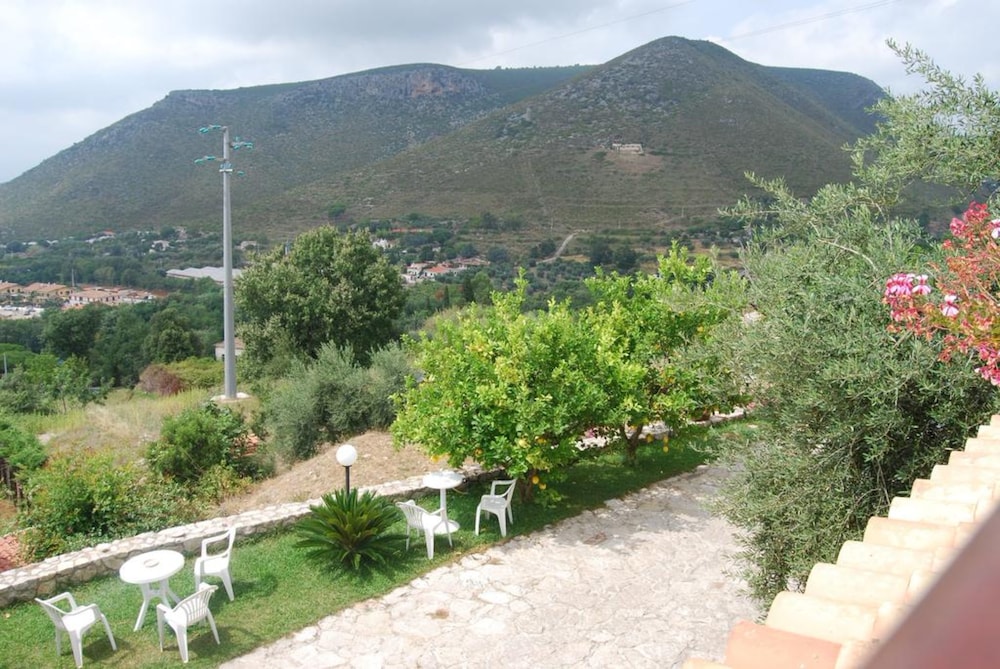 surroundings