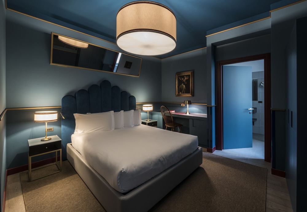 SUPERIOR, DOUBLE BED