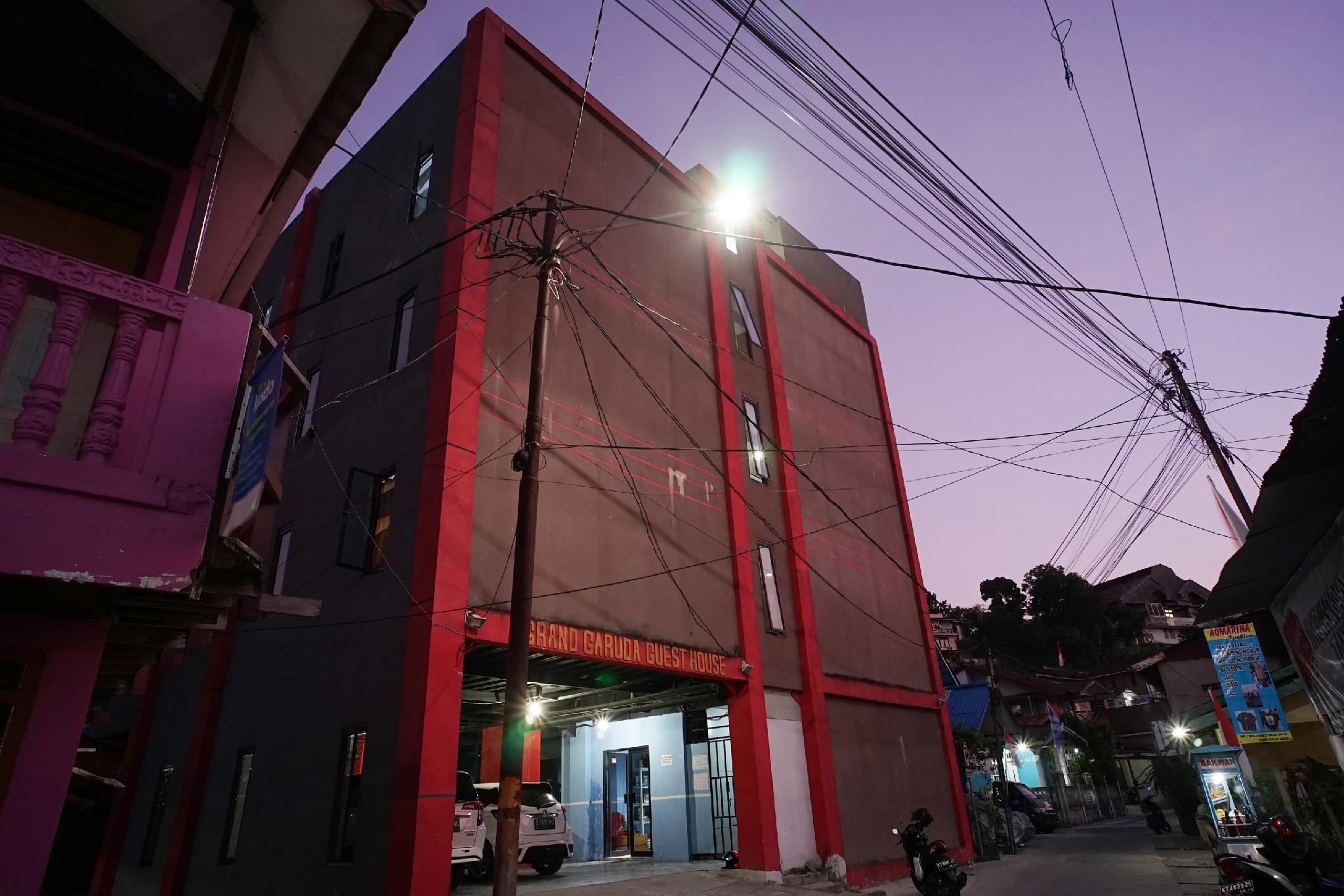 OYO 1272 Grand Garuda Guest House 2/23
