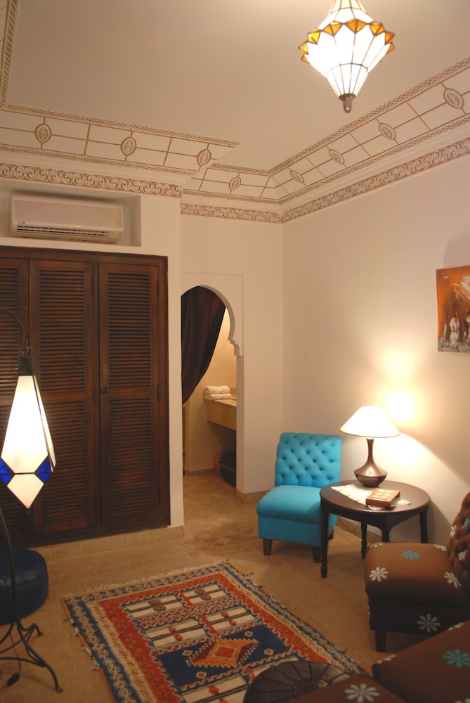 Riad Aubrac 48/75