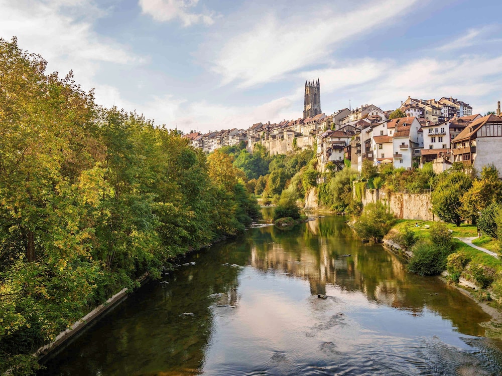 Mercure Fribourg Centre Remparts 51/54