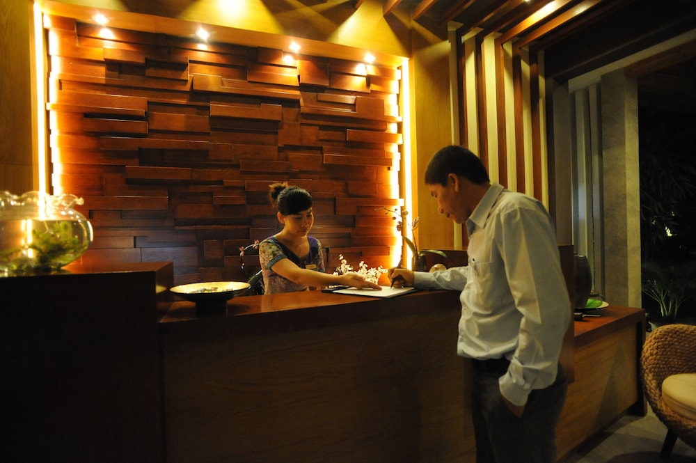 Aroma Beach Resort & Spa 25/50