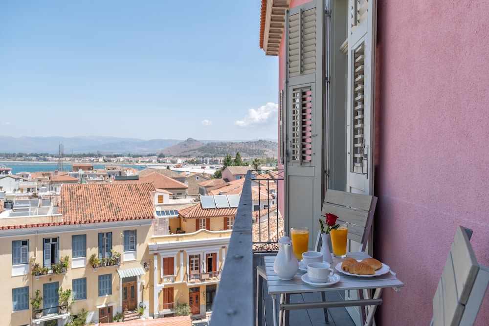 Grand Sarai Nafplio 7/75