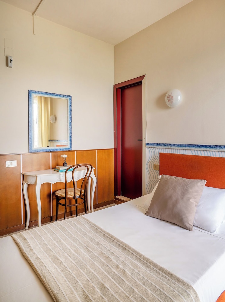 Hotel Metropol 8/50