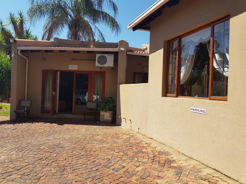 Echo Garden Guesthouse 40/50