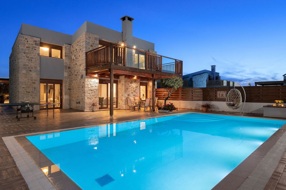 Sperveri Enalio Villas 16/30