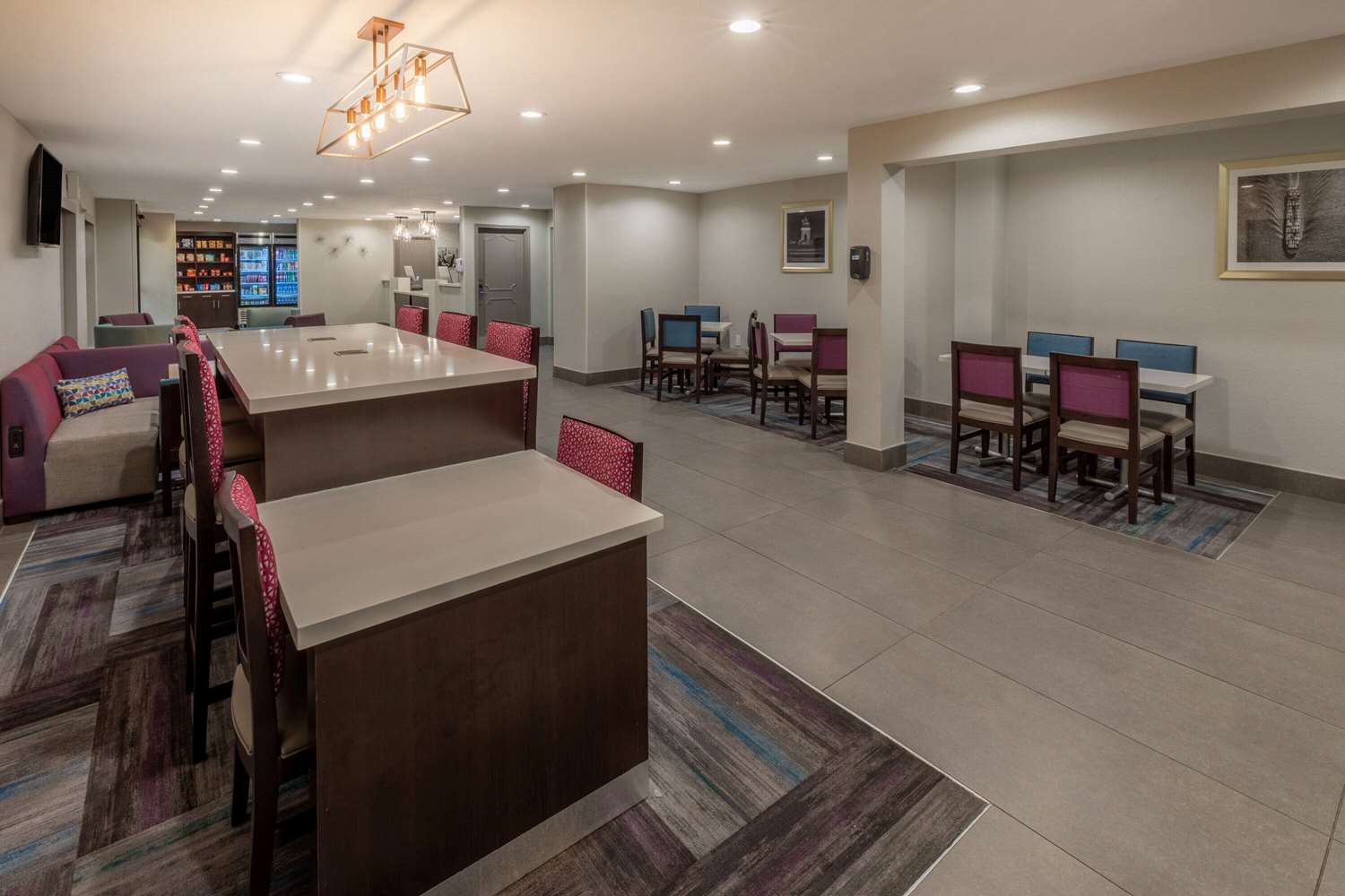 La Quinta Inn & Suites by Wyndham Houston NW Brookhollow 8/15
