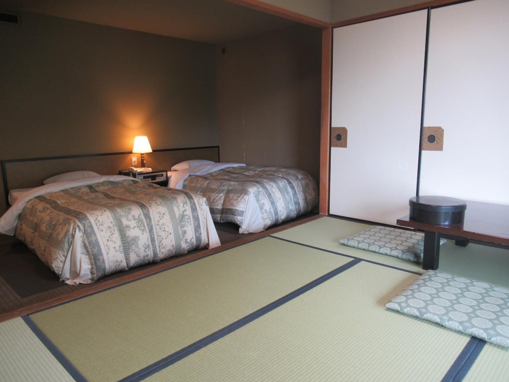 KIKUCHI KANKO HOTEL 12/63
