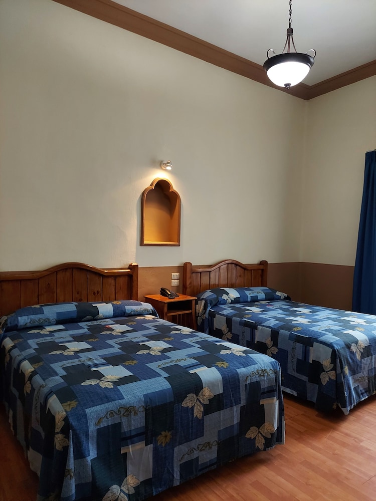Hotel de Talavera 22/35