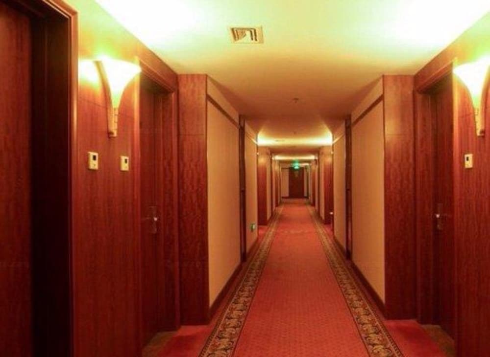 Gladden Hotel Shilong 31/58