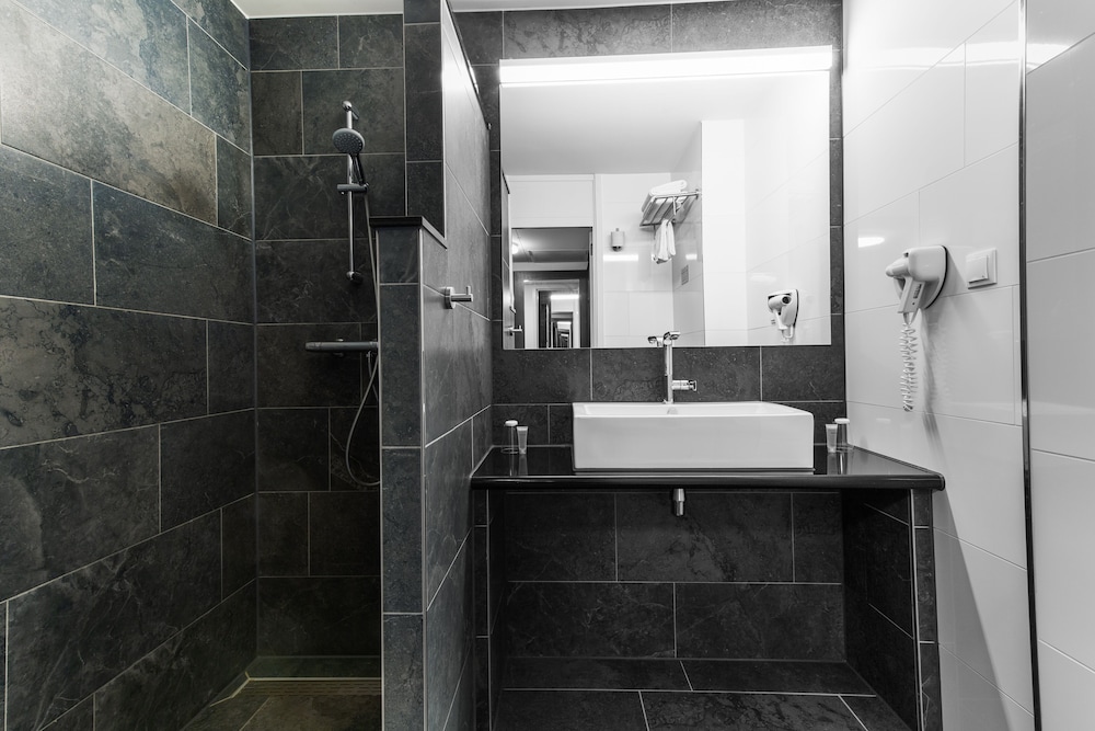 Bastion Hotel Almere 7/30