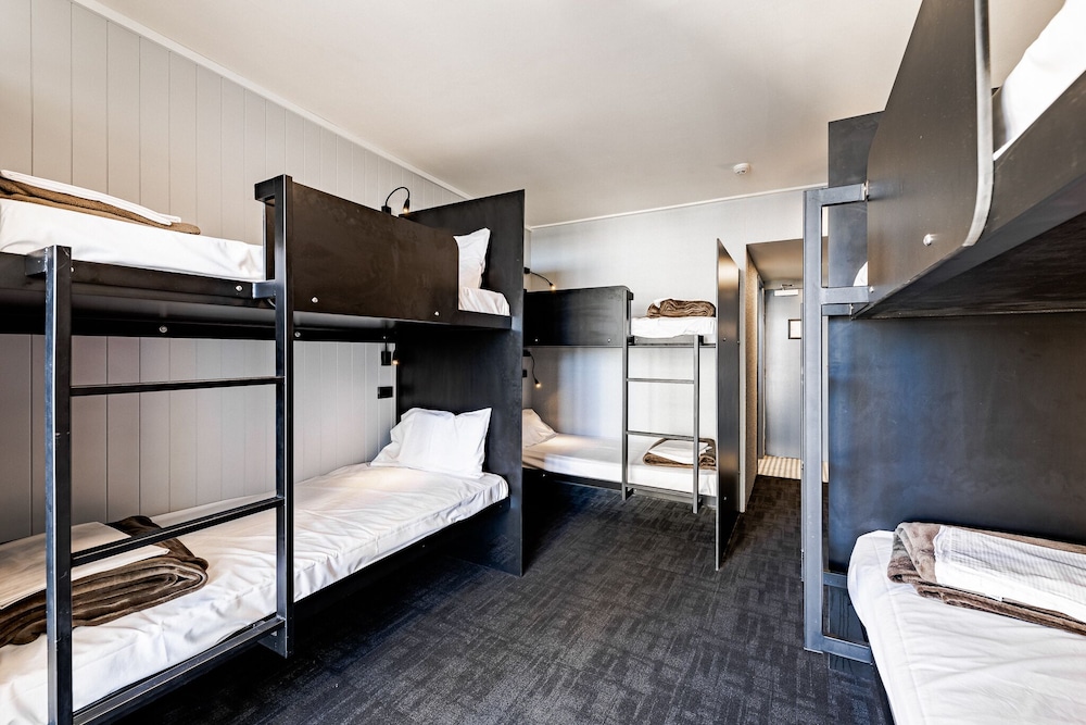 Bunk Backpackers Surfers Paradise Hostel 54/76