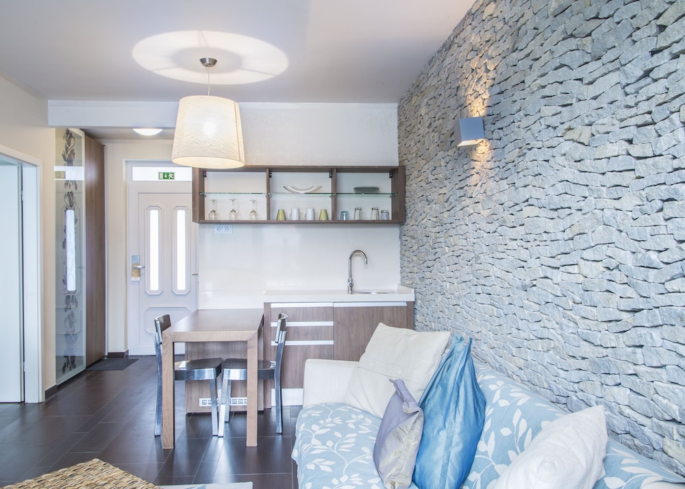 Echo Residence All Suite Hotel 14/50